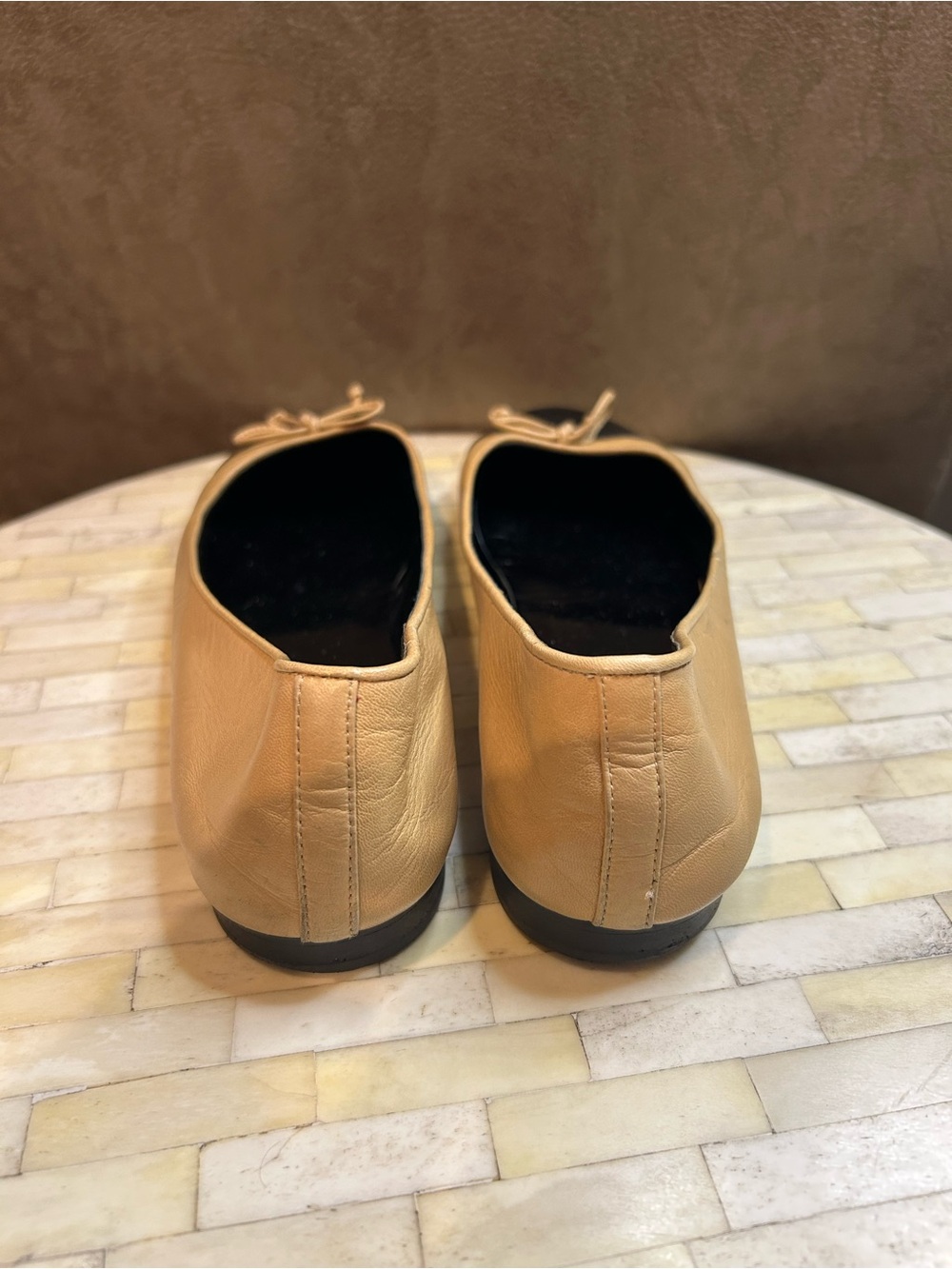 Tory Burch Women's Cap Toe Ballet Flats
Size 8 - Picture 4 of 7